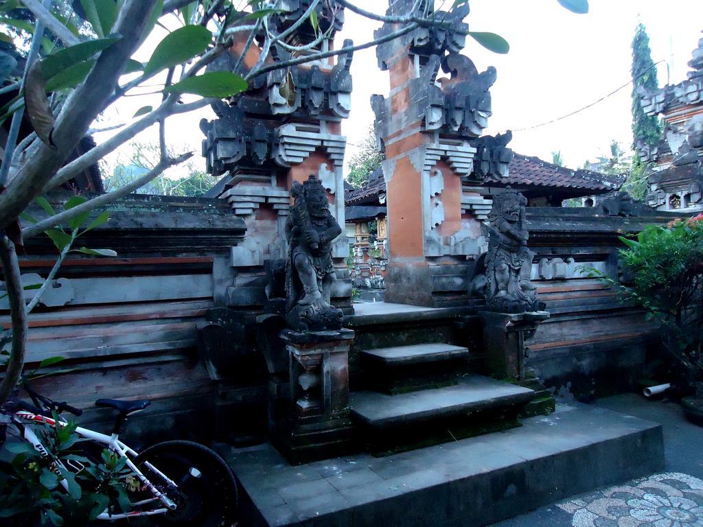 Dewa Put Guest House Ubud Exterior foto